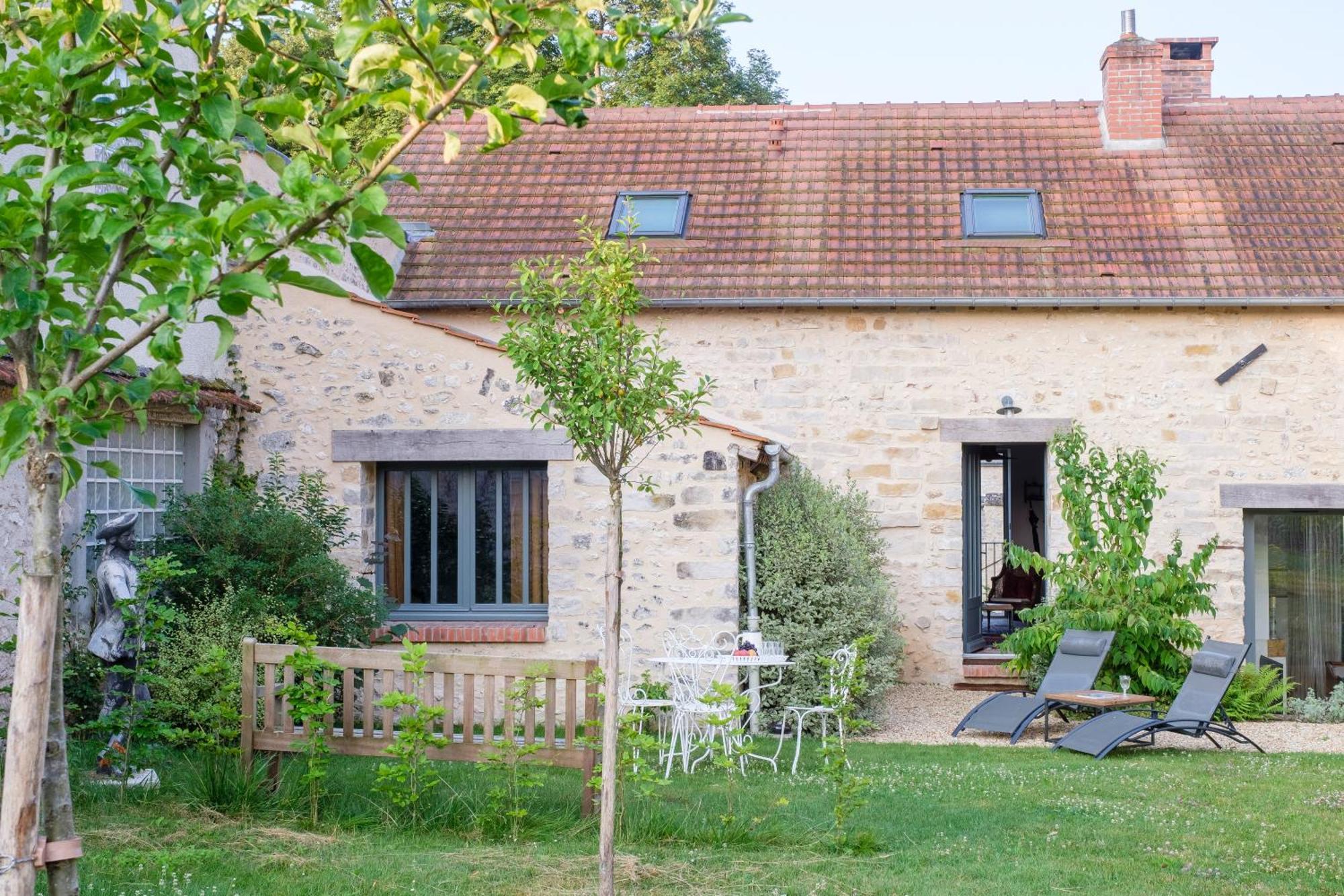 Le Domaine De Courances - Pierres D'Histoire Vila Exterior foto